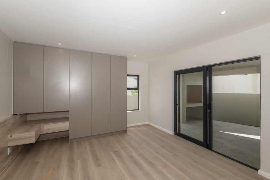 3 Bedroom Property for Sale in Country Club Western Cape